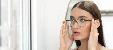 How to make your eyes look bigger with glasses?