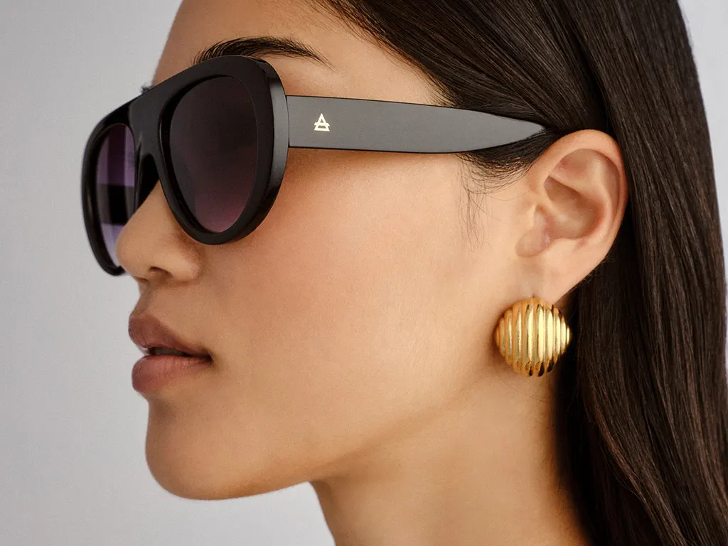 AIRE Satellite Black 56 Gradient