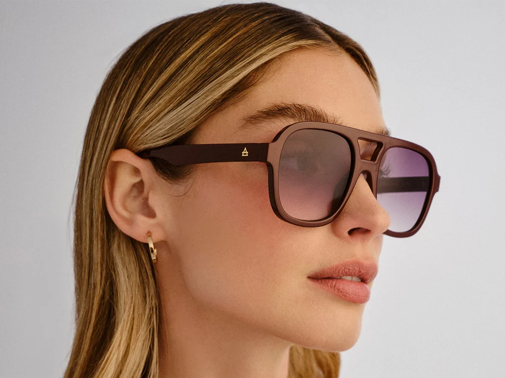 AIRE Whirlpool Burgundy 54 Gradient