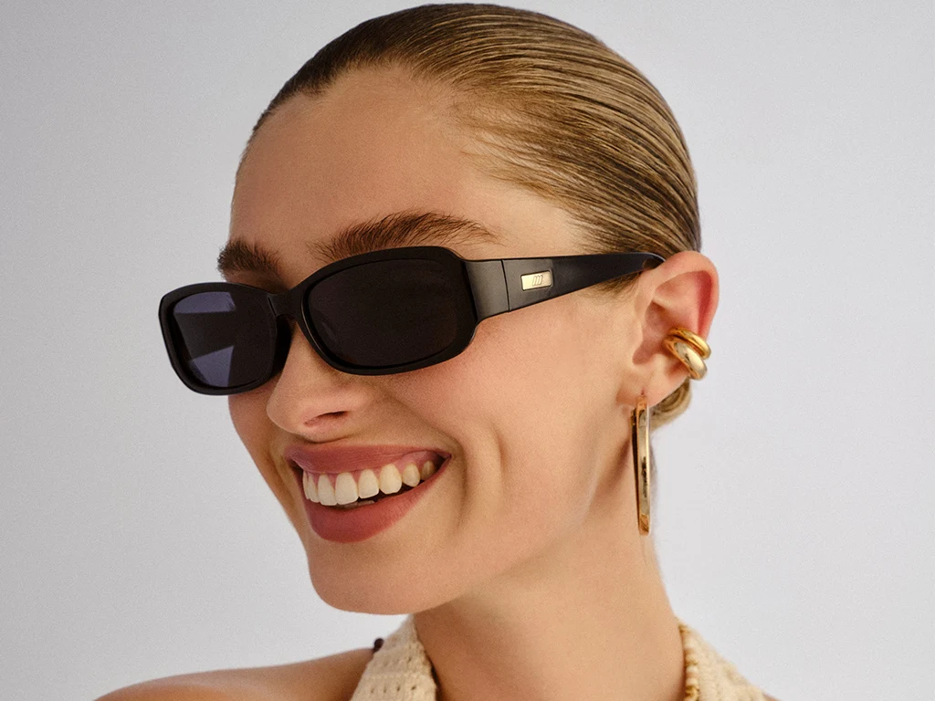 Le Specs Gigglemug Black 57 Polarised